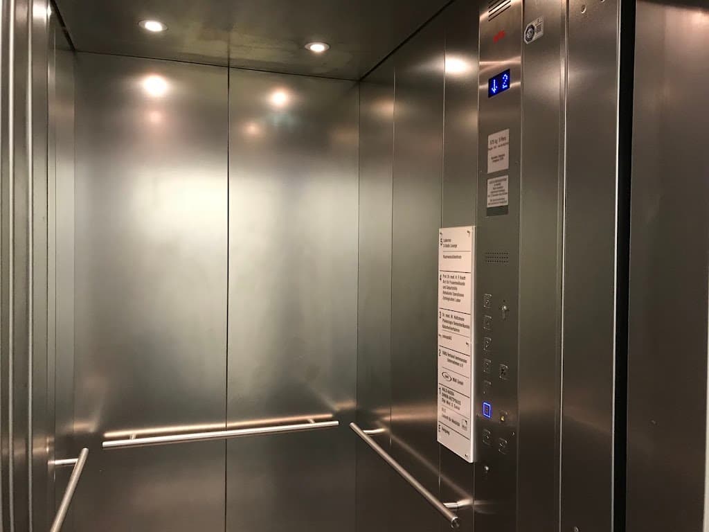Afs Nachlinger GmbH. Aufzug und Fahrtreppen- Service